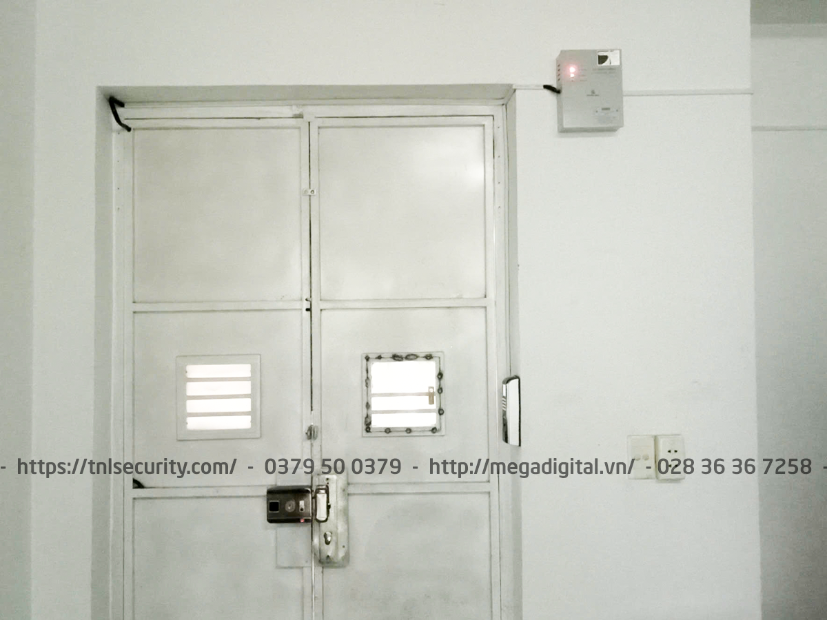 Nen-lua-chon-khoa-cong-van-tay-nha-tro-nao-chuyen-dung-quan-ly-hieu-qua